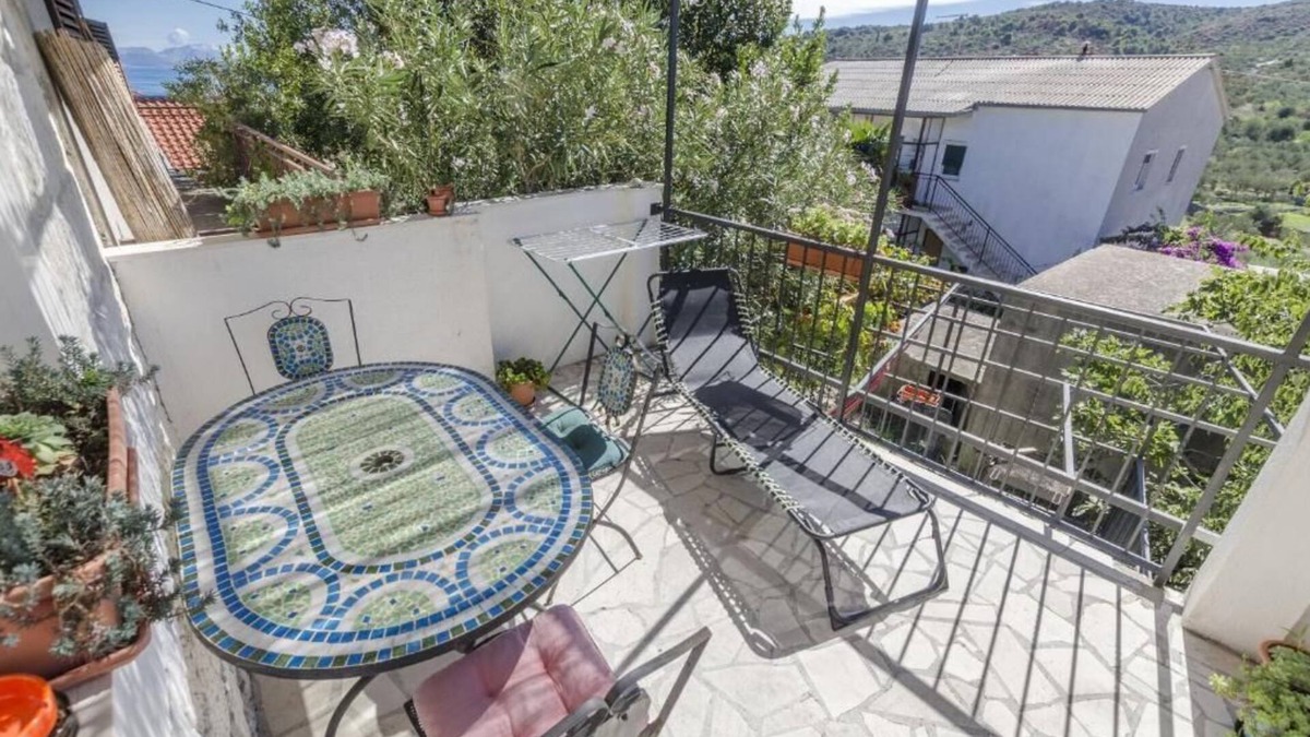Slatine Apartment | Apartments Anita (45751-A2) - Slatine (Ciovo)