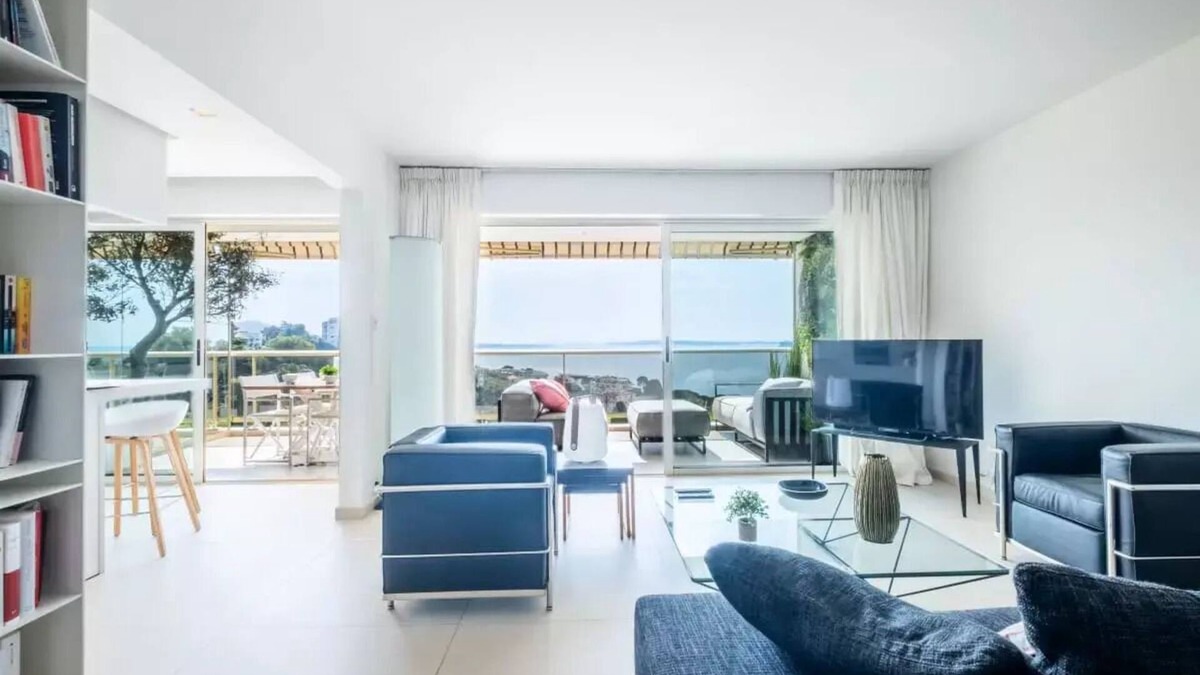 Cannes La Bocca Apartment | Apartments for 4 People