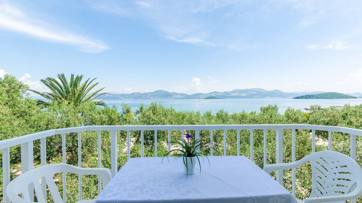Drace Apartment | Apartments Glavor - One Bedroom Apartment with Terrace and Sea View (A1)