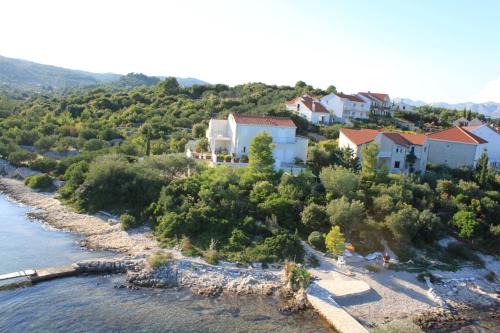 Lumbarda Apartment | Apartments Grbin