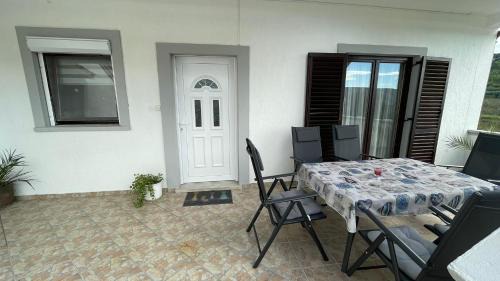 Vlasici Apartment | Apartments Green Oasis