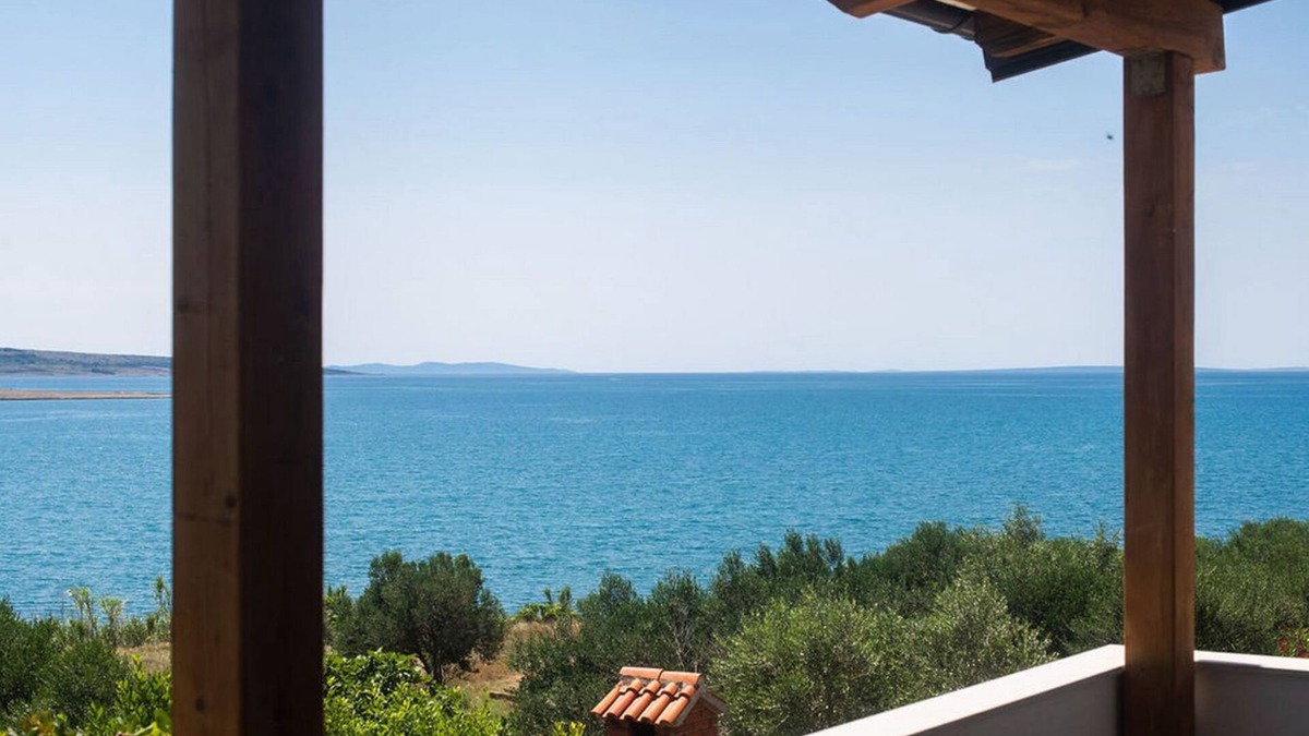 Povljana Apartment | Apartments Crljenko (25301-A1) - Povljana - island Pag