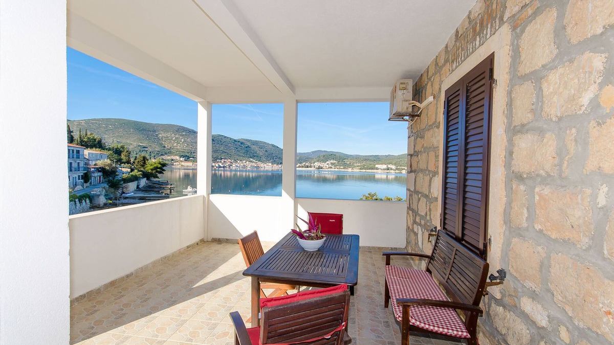 Vis Apartment | Apartments Ivanka (40901-A2) - Vis - island Vis