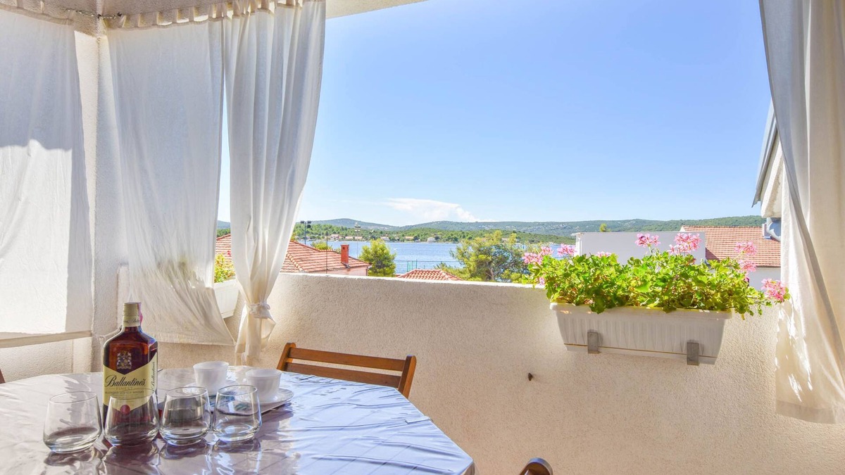 Turanj Apartment | Apartments Josip (27001-A3) - Turanj