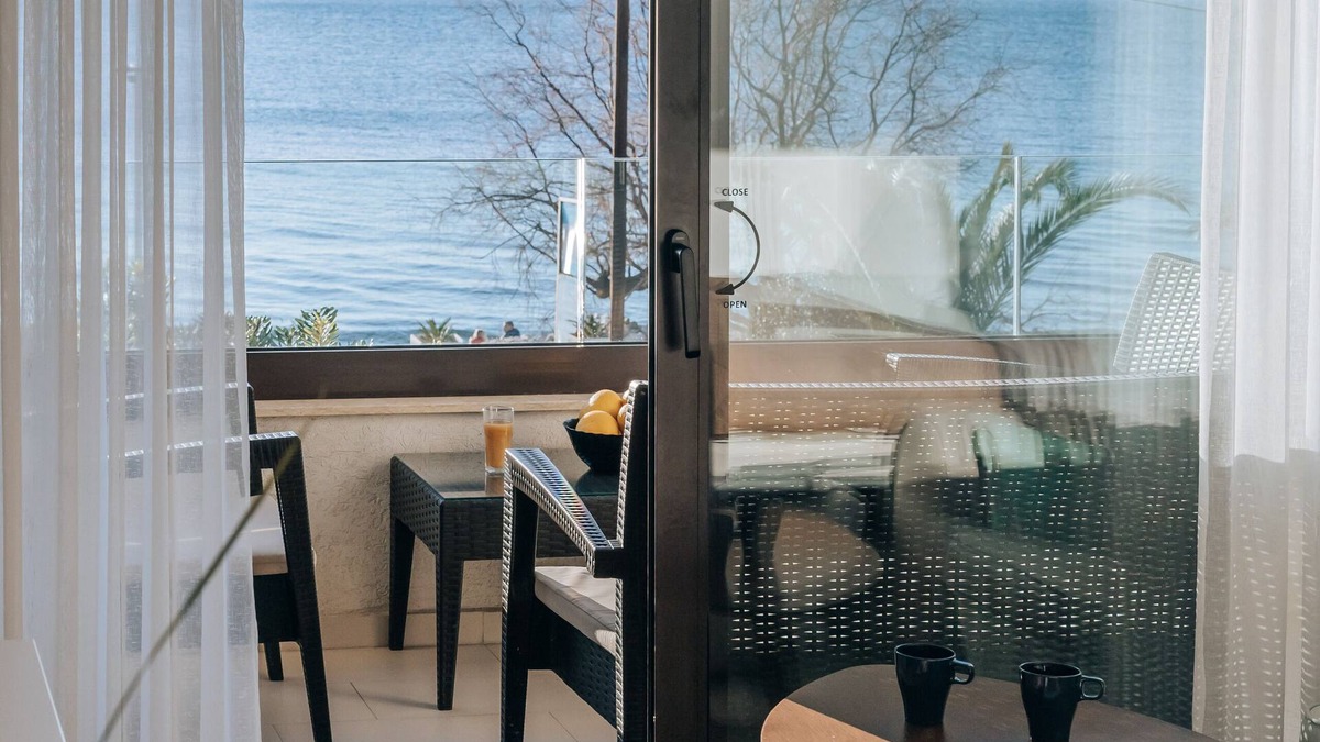 Bar Apartment | Apartments Kuce Lekovica snack bar- Bistro & Beach