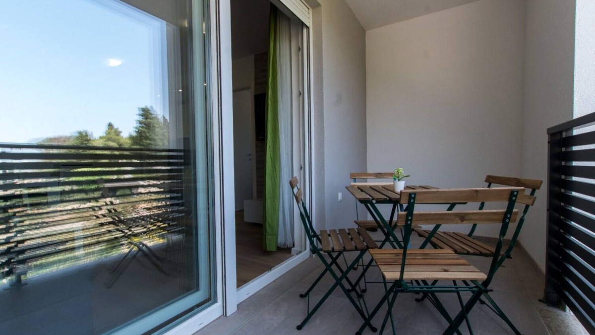 Dugis Apartment | Apartments Mario (11167-A2) - Makarska