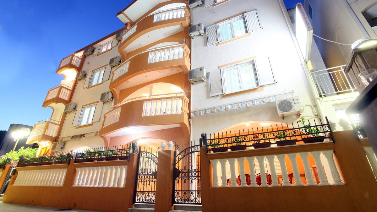 Maini House | Apartments Memidz