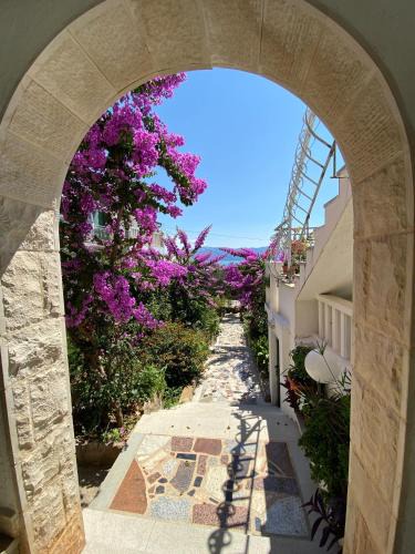 Sucuraj Apartment | Apartments Nada