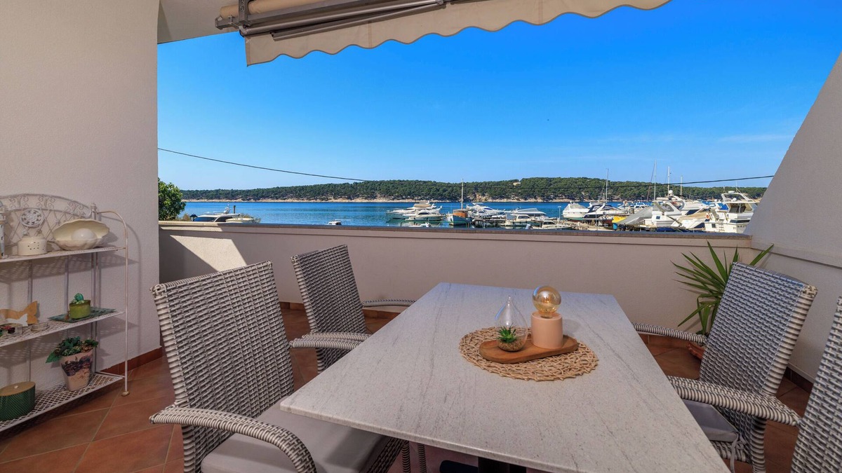Rab Apartment | Apartments Near the sea Barbat (17702-A1) - Barbat - island Rab