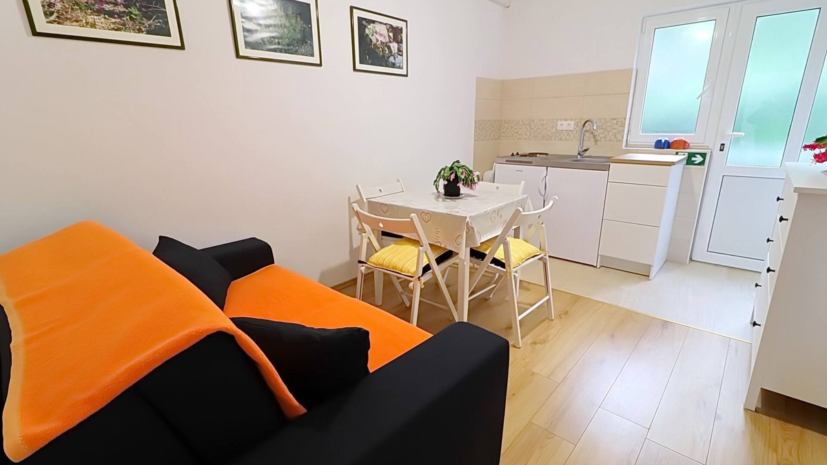 Polace Apartment | Apartments Nodilo - Comfort One Bedroom Apartment with Balcony and Sea View (Apt 3)