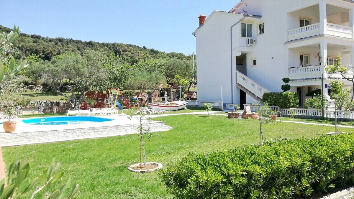 Kampor Apartment | Apartments Roberto, (14183), Kampor, Croatia