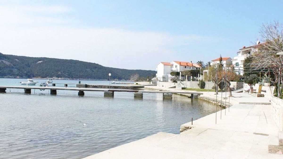 Kampor Apartment | Apartments Roberto, (14184), Kampor, Croatia