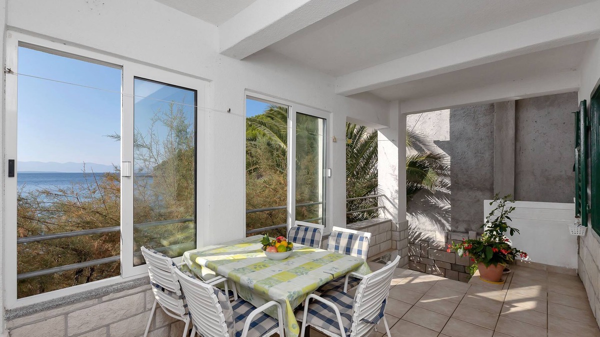 Bogomolje Apartment | Apartments Robinzon Milivoj (58971-A1) - Bogomolje