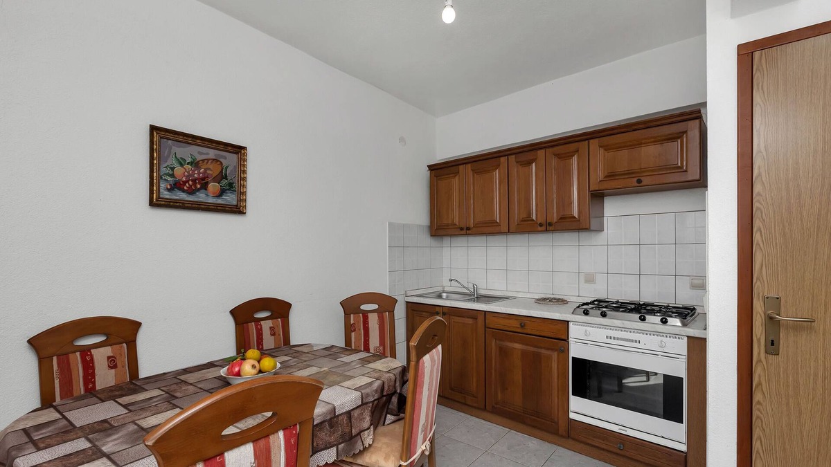 Bogomolje Apartment | Apartments Robinzon Nikola (83741-A2) - Bogomolje