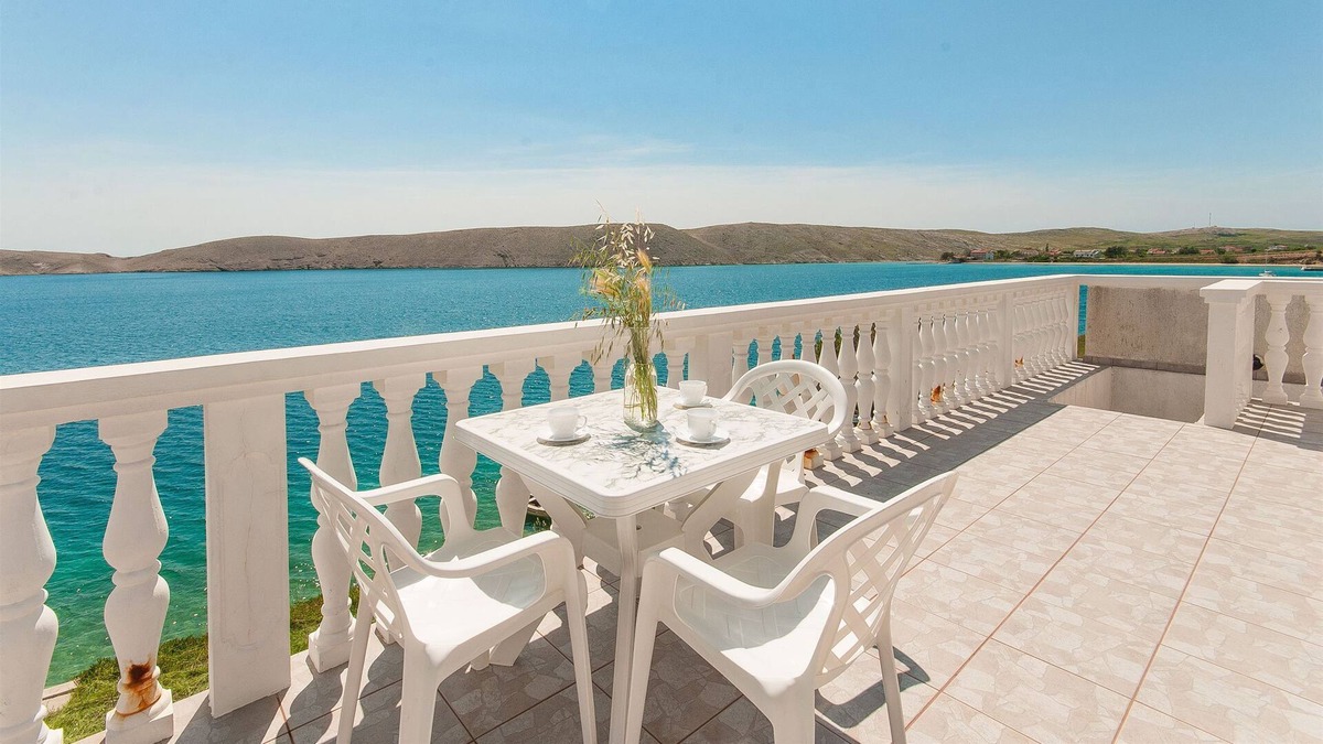 Vlasici Apartment | Apartments Tomo (13561-A4) - Vlasici - island Pag