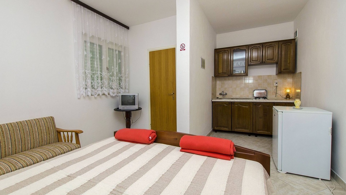 Jadrtovac Apartment | Apartments Vladimir (21671-A4) - Jadrtovac