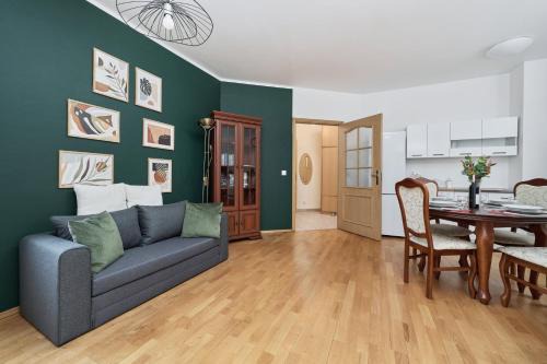 Fabryczna Apartment | Apartments Wrocław Bajana by Noclegi Renters