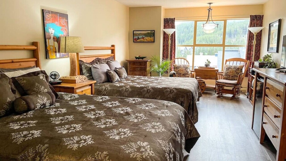 Okanagan-Similkameen Cabin | Apex Mountain ~ Belle Apres Two Bed 313 ~ The best location at the hill