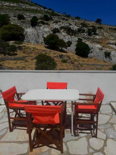 Aperathos Apartment | Apiranthian House 2 Stay Cycladic Naxos 3 BDR
