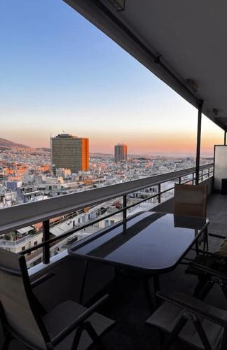 Ampelokipoi Apartment | Apollo Tower Luxury Athens Centre View Apt