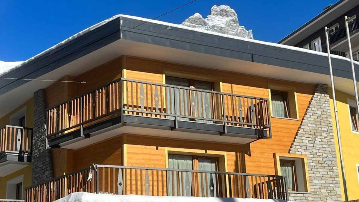 Cervinia Apartment | App 4 Two-rooms apartment centrally located close to the slopes