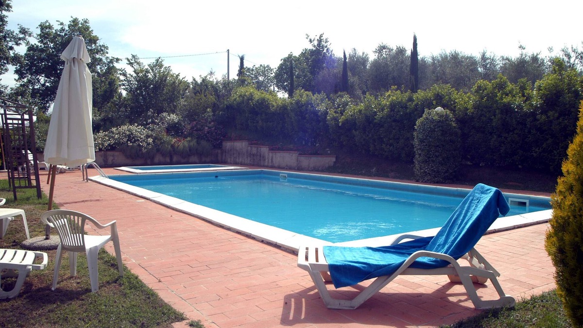 Capannoli Other | app. Il Melograno in the farmhouse hills of Pisa