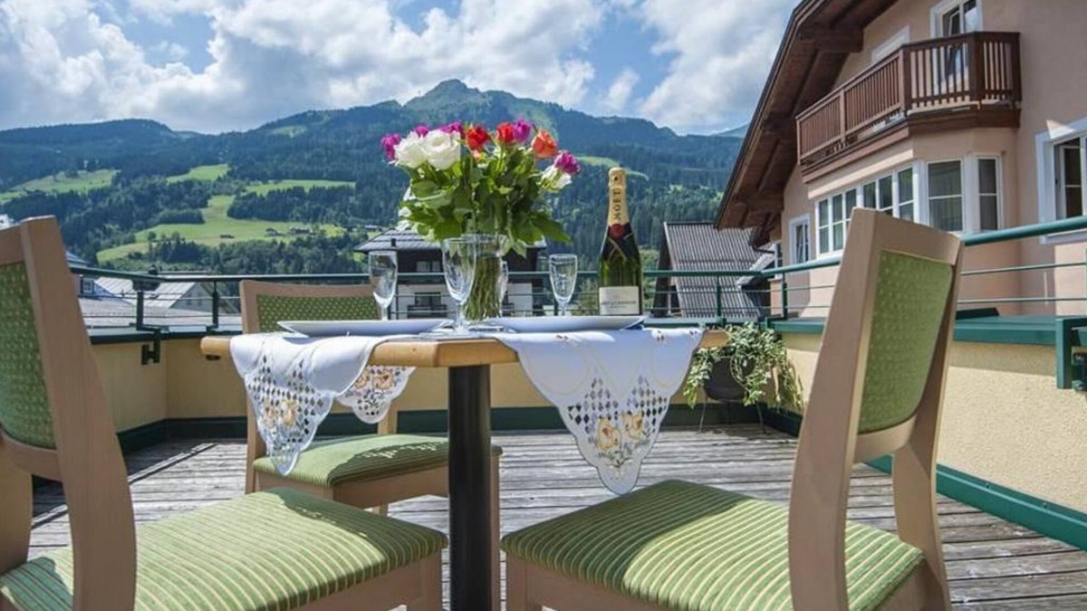 Bad Hofgastein Apartment | App. No. 4, shower, WC, 2 bedrooms, 55 m2 - Kaiser-Franz, apartment house