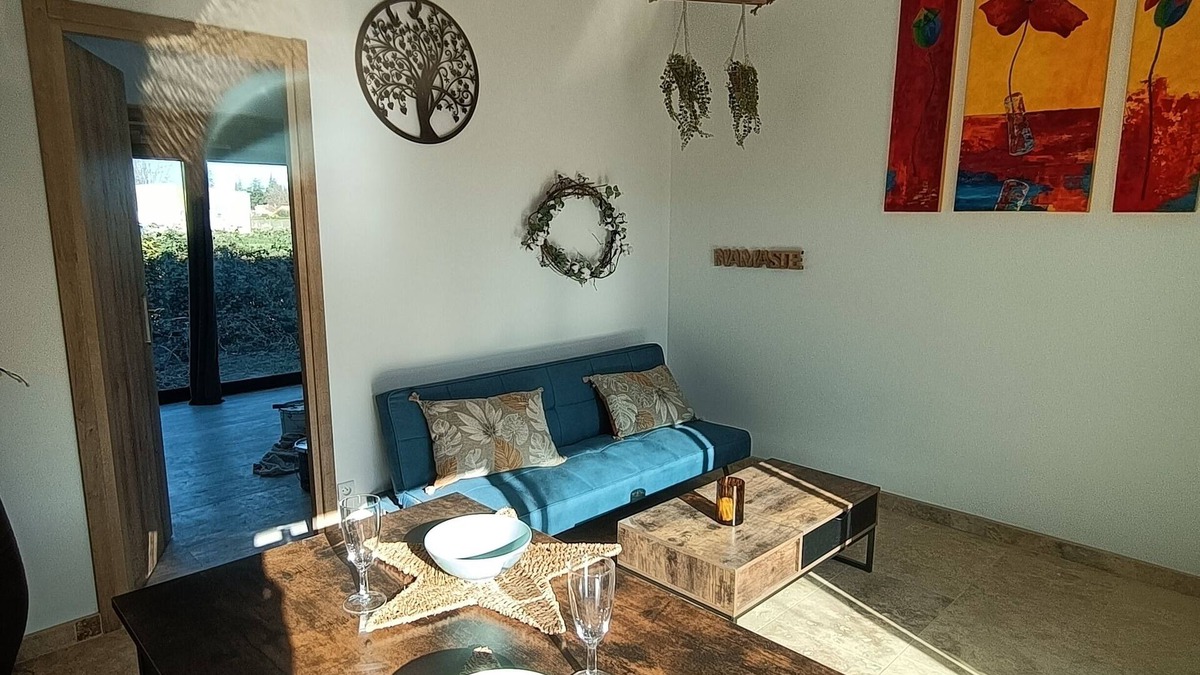 Saint-Saturnin-les-Avignon Apartment | Appartement Cosy Spa Provence Massages et Soins du Corps