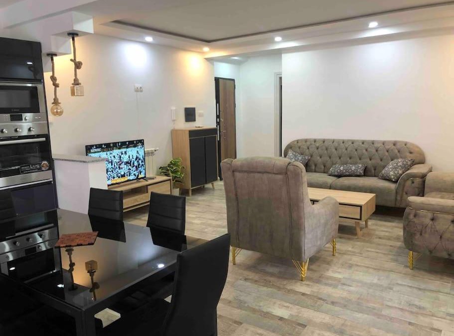 Algiers Apartment | Apparemment F4 haut standing