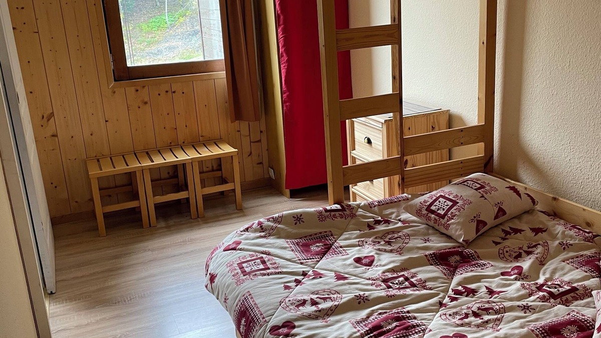 Le Corbier Apartment | Apparently seen tracks