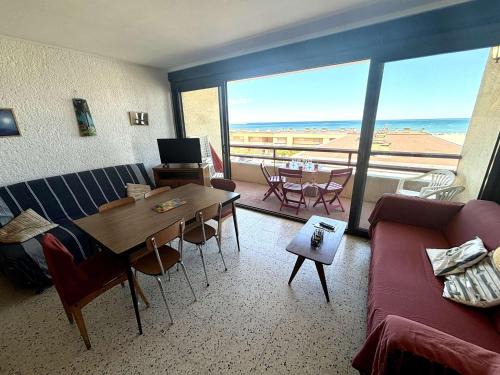 Port-la-Nouvelle Apartment | Appart 2 pièces à 50m plage avec balcon et parking, 6 couchages - FR-1-229C-99