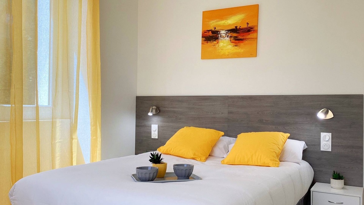 Lourdes Apartment | Appart 95m2 AC, parking, near Sanctuaire