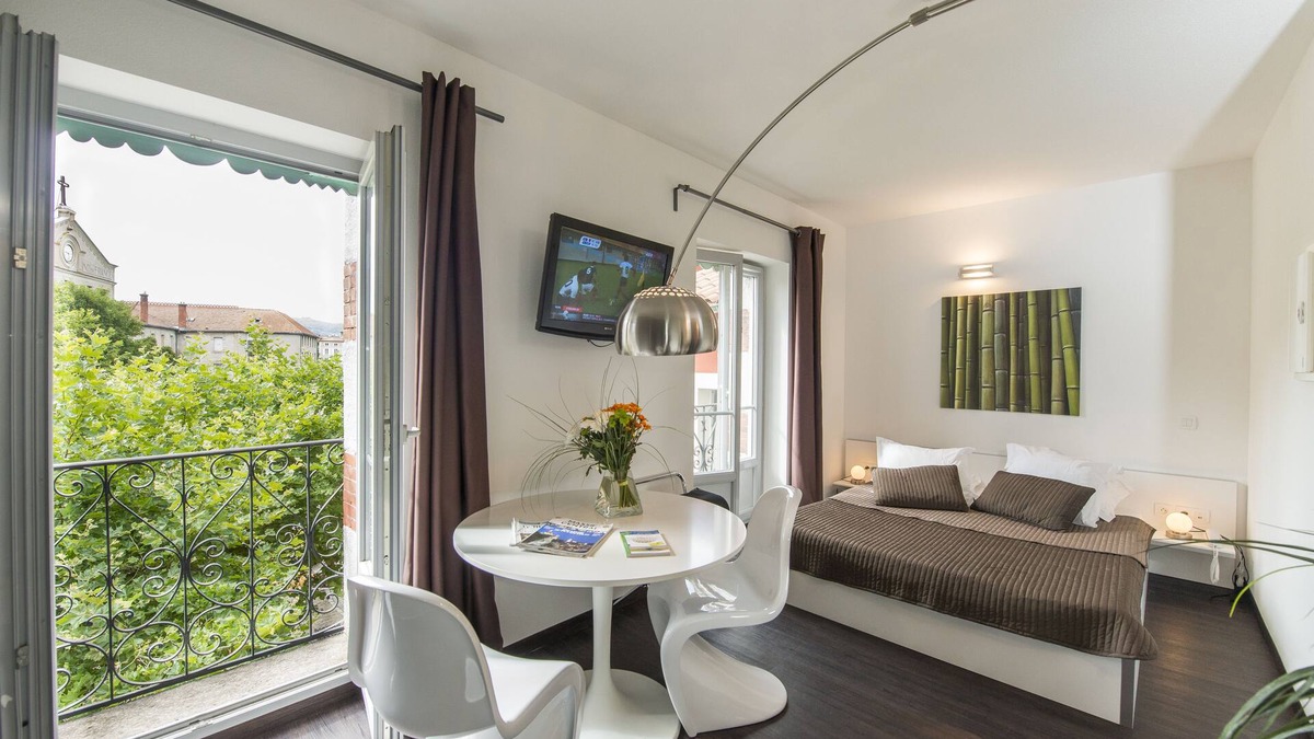Le Puy-en-Velay Hotel | Appart Hôtel des Capucins