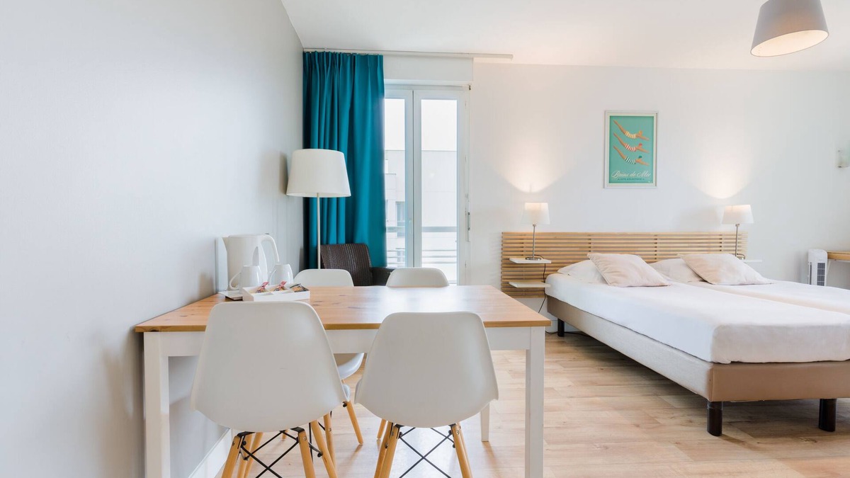 Le Hameau House | Appart'Hotel Victoria Garden Pau