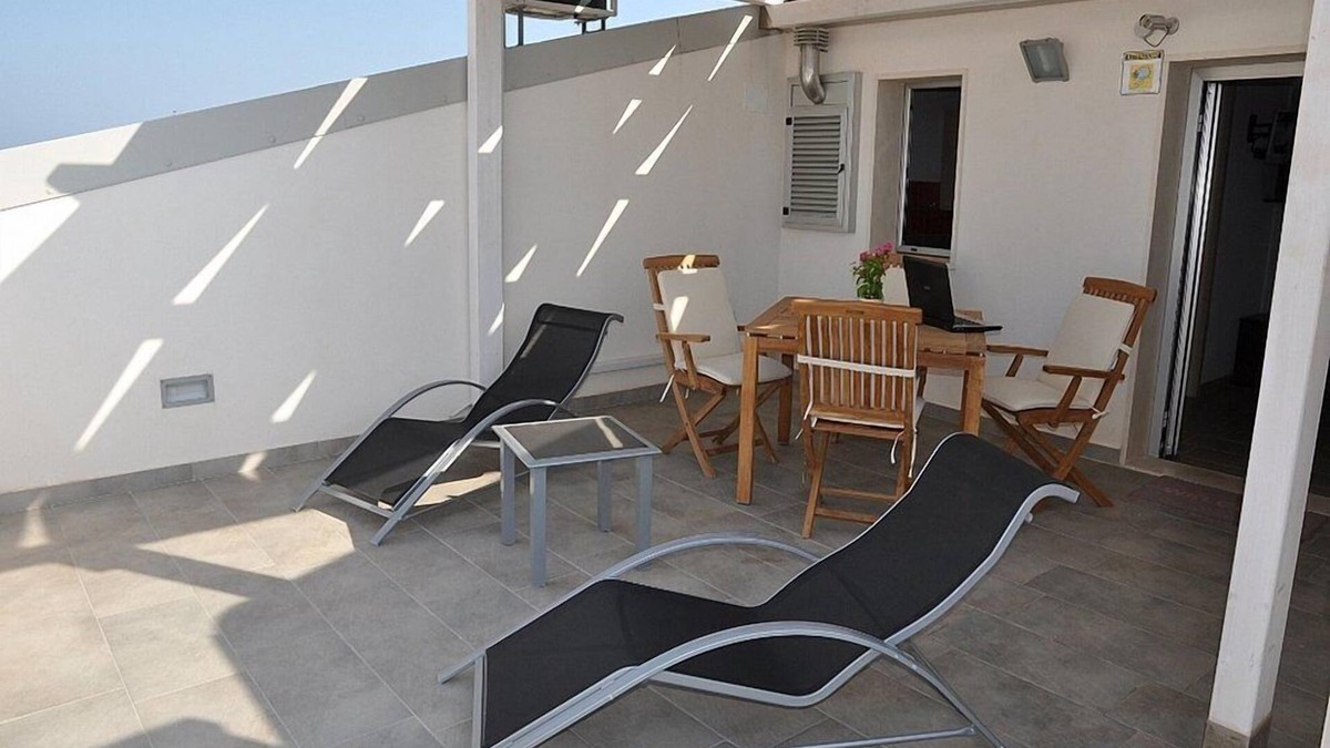 Punta Secca House | Appartamento Odisseo C: A cozy apartment situated at a few steps from a sandy beach, with Free WI-FI.