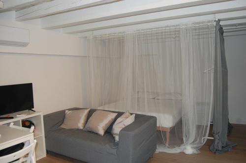 Barriera Vecchia-San Giacomo Apartment | Appartamenti CORRIDONI