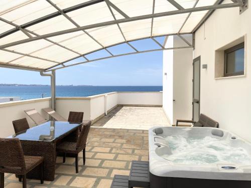 Lido Conchiglie Apartment | Appartamenti le Conchiglie 1 by Ferrocino Holiday