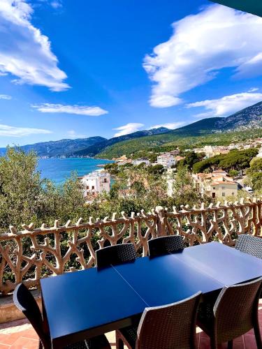 Cala Gonone Apartment | Appartamento Blue IUN T1261