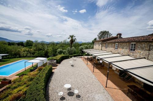 Capannori Apartment | Appartamento con magnifica vista e piscina