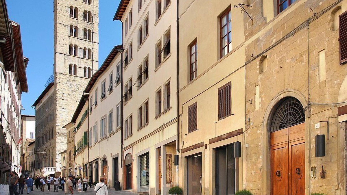 Quartiere di Porta Crucifera Apartment | Appartamento Donato: A characteristic and welcoming apartment situated in an elegant thirteenth-century building, with Free WI-FI.