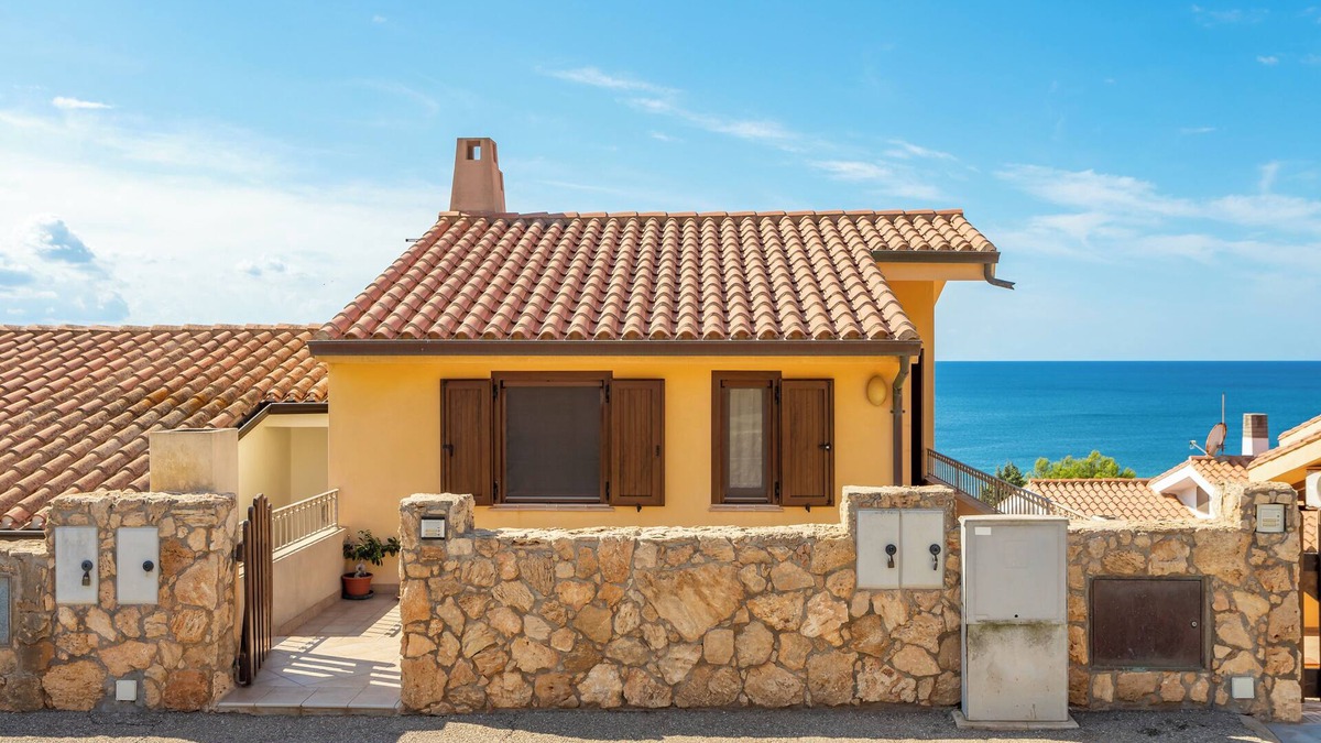 Funtana Meiga Apartment | Appartamento fronte mare con terrazzo panoramico.