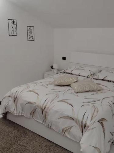 Albuzzano Apartment | Appartamento in Mansarda
