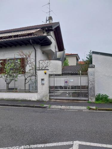 Melzo Apartment | Appartamento in Villa Losi