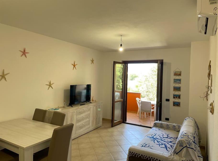 Valledoria House | Appartamento incantevole 4 posti letto con piscina idromassaggio