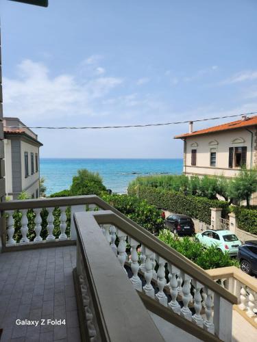 Castiglioncello Apartment | Appartamento Mare caletta Castiglioncello