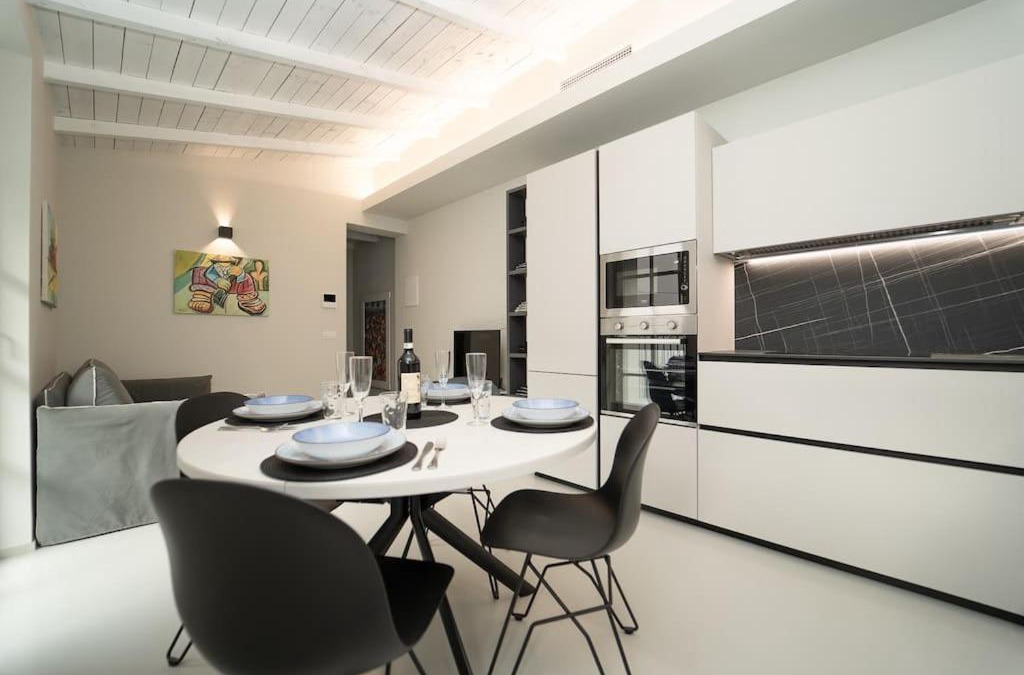 Como City Centre Apartment | Appartamento moderno a 2 minuti dal duomo di Como