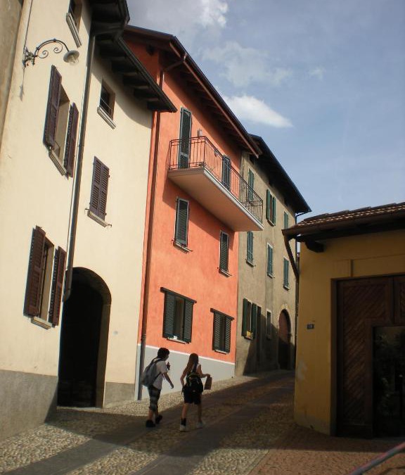 Coldrerio Apartment | Appartamento TieMi