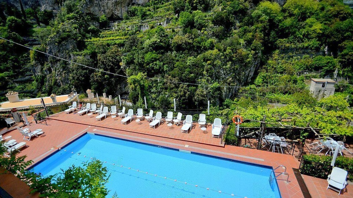 Ravello House | Appartamento Ulisse D: A graceful apartment situated in a quiet location, a few minutes from the town center.