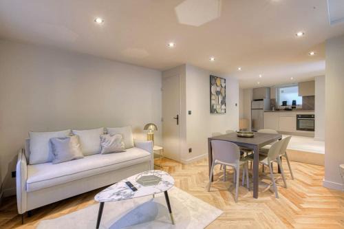 Saint-Didier-au-Mont-d'Or Apartment | Appartement T3 dans résidence calme, Saint-Didier