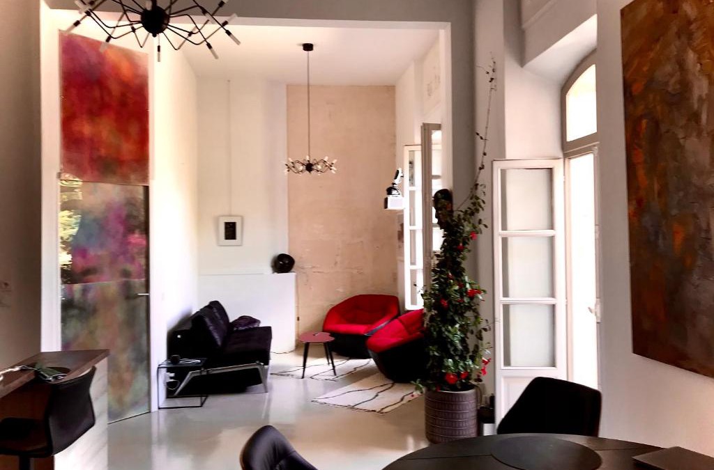 Arles City Centre Apartment | Appartement à la Roquette, dans l'Hotel de Divonne, classé.